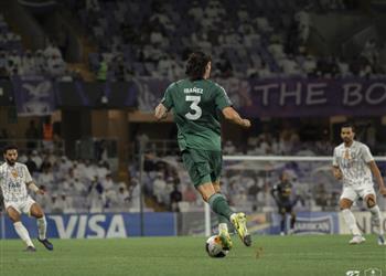 فيديو الأهلي يخطف فوزا ثمينا من العين بثنائية في دوري أبطال آسيا