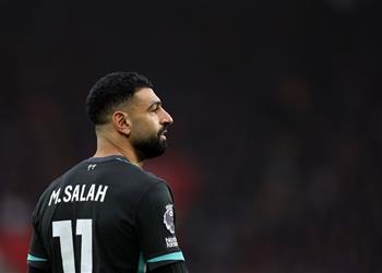 ألدريدج عن غموض مستقبل محمد صلاح مع ليفربول أمر سياسي