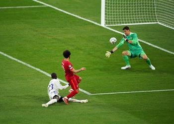 كورتوا يجب ألا نترك المساحة لـ محمد صلاح وليفربول لديه ثأر مع ريال مدريد