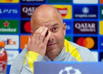 سلوت محمد صلاح أكثر من شارك معي في ليفربول ويرد على تصريحات كاراجر