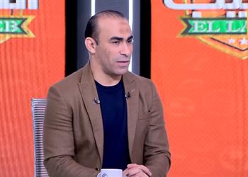 عبد الحفيظ مساعدو حكم مباراة الأهلي ميطلعوش من جمرك مطار القاهرة ويجب رحيل ثنائي الفريق