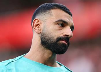 آلان شيرر يوضح السبب وراء تصريحات محمد صلاح المثيرة بشأن عقده ويصرح لا ألومه