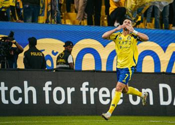 رونالدو يقود النصر للفوز على ضمك بثنائية في الدوري السعودي