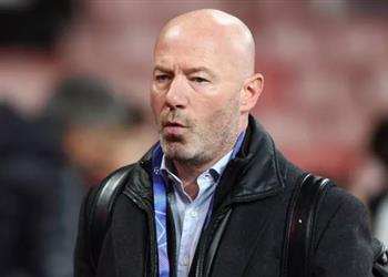 أحد العظماء شيرر يتغنى برقم محمد صلاح القياسي في الدوري الإنجليزي