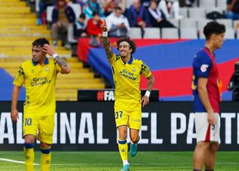 فيديو باحتفالية 125 عام ا برشلونة يسقط للمرة الثالثة أمام لاس بالماس في الدوري الإسباني