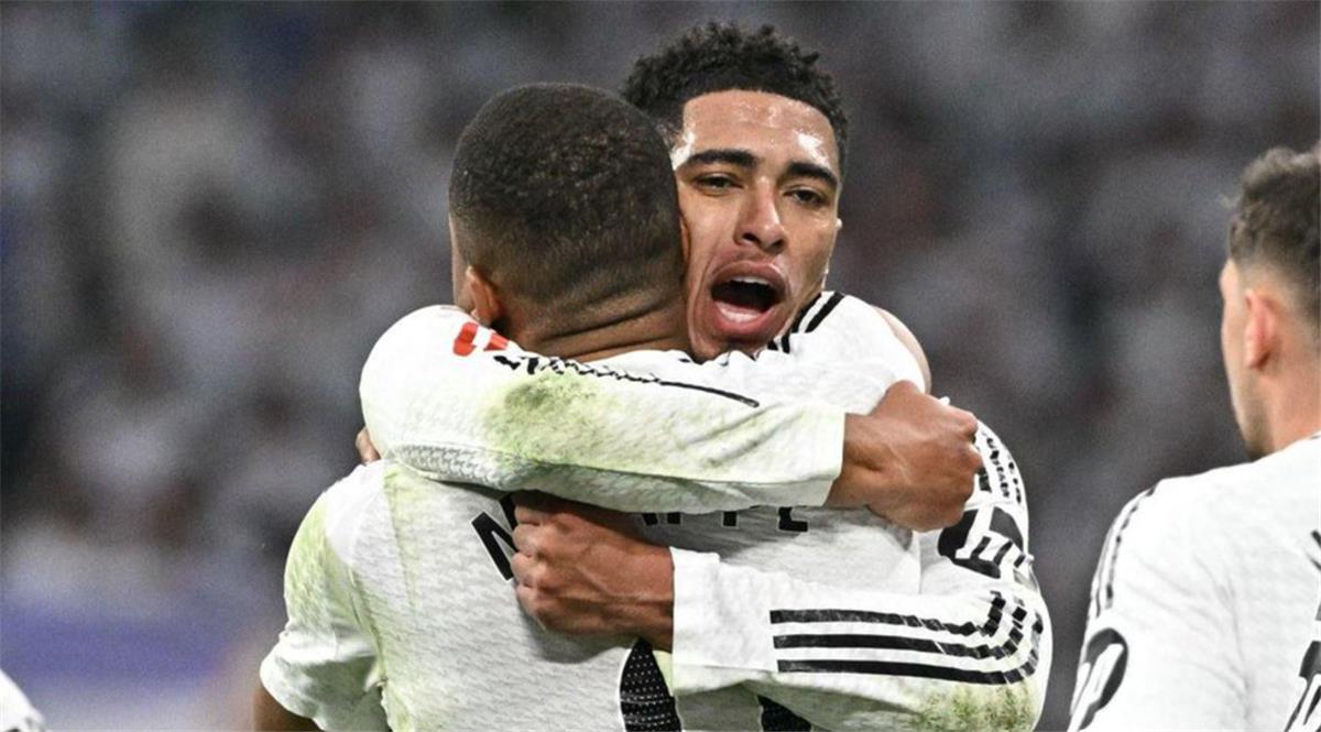 ترتيب الدوري الإسباني بعد هزيمة برشلونة أمام لاس بالماس وفوز ريال مدريد على خيتافي
