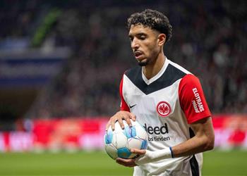 الأفضل في أوروبا عمر مرموش ضمن التشكيل المثالي لجولة الأسبوع في الدوريات الأوروبية