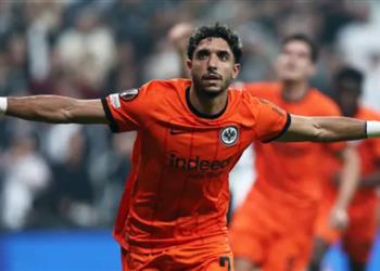 فرانكفورت يحدد سعر بيع عمر مرموش إلى ليفربول في يناير أو الصيف