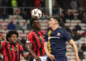 فيديو في غياب محمد عبدالمنعم نيس يقلب تأخره إلى تعادل مع تفينتي في الدوري الأوروبي