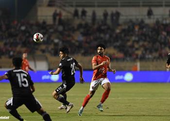 فيديو الأهلي يحقق فوز ا صعب ا على زد ويواصل صدارة الدوري المصري