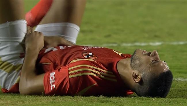 اصابة رامي ربيعة في مباراة الاهلي وزد بالدوري المصري