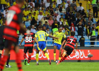 ماني يقود النصر لفوز صعب على الرياض في الدوري السعودي