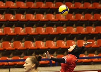 الأهلي والزمالك يهزمان هليوبوليس وهليوليدو في دوري سيدات الطائرة