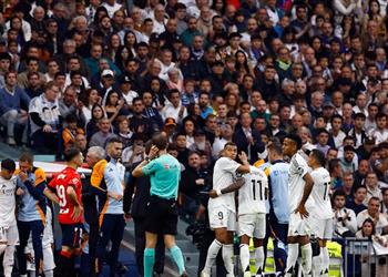المصائب لا تأتي فرادى ثنائي ريال مدريد يغادر مباراة أوساسونا بإصابتين مقلقتين