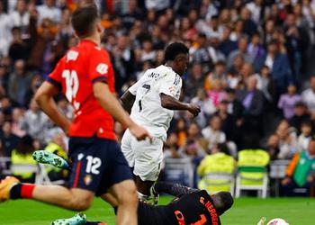 فيديو على طريقة أليسون وصلاح فينيسيوس يسجل هدف ريال مدريد الثالث أمام أوساسونا