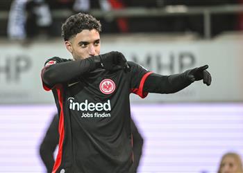 ترتيب هدافي الدوري الألماني بعد ثنائية عمر مرموش في مباراة فرانكفورت وهايدينهايم