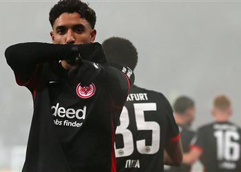 فيديو مرموش يسجل هدف فرانكفورت الثالث أمام هايدينهايم