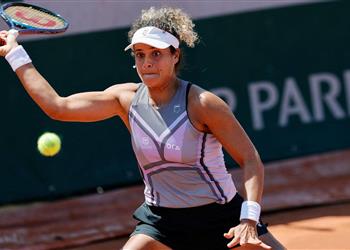 ميار شريف تتوج بلقب بطولة الأرجنتين المفتوحة في التنس