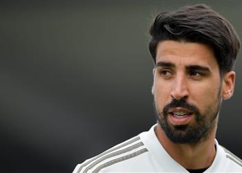 خضيرة ينصح فينيسيوس ك ن أكثر احترام ا لكي تصبح مثل ميسي ورونالدو