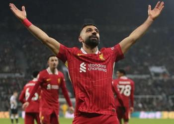 جلين جونسون محمد صلاح في وضع قوي أمام إدارة ليفربول