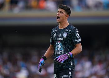 حارس باتشوكا يشيد بلاعب الأهلي ويؤكد نسعى للفوز مهما كان اسم المنافس