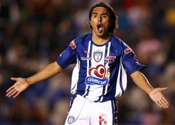 لاعب باتشوكا السابق يكشف لـ بطولات سر ريمونتادا 2008 أمام الأهلي ويؤكد محمد صلاح مرجع لنا