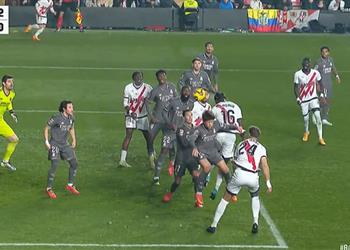 فيديو عبدول مؤمن ي سجل هدف رايو فاليكانو الثاني وفالفيردي يحرز الأول لـ ريال مدريد