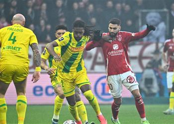 فيديو في ليلة إصابة مصطفى محمد نانت يسقط برباعية أمام بريست بـ الدوري الفرنسي