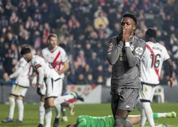 رابطة الليجا تستنكر تصرفات فينيسيوس في مباراة ريال مدريد ورايو فاليكانو