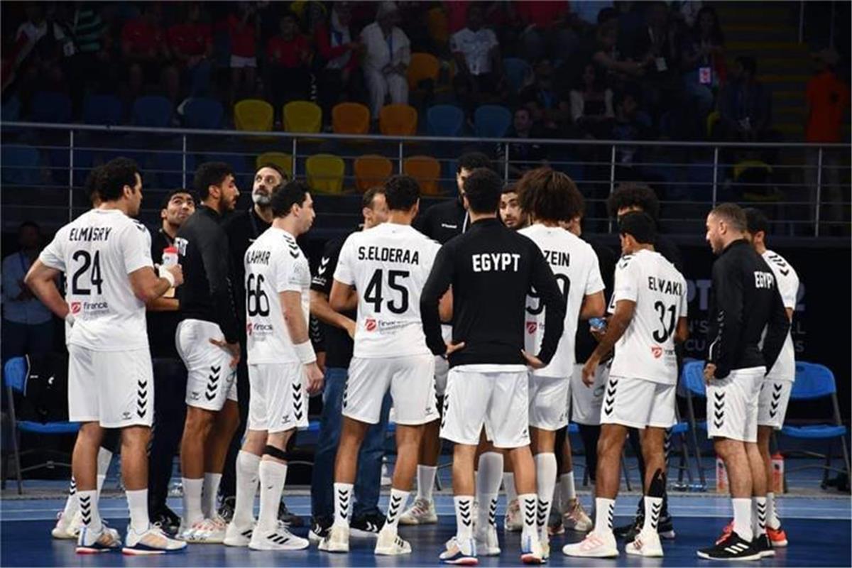 رسميًا.. لاعب منتخب مصر لكرة اليد يزامل يحيى الدرع في فيزبريم المجري