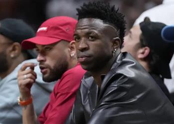 أسطورة بايرن ميونخ ينتقد فينيسيوس مثل نيمار