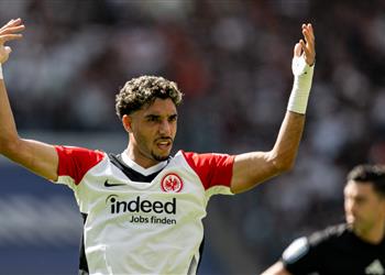 رسمي ا للمرة الثانية عمر مرموش يحصل على جائزة أفضل لاعب بالدوري الألماني عن نوفمبر