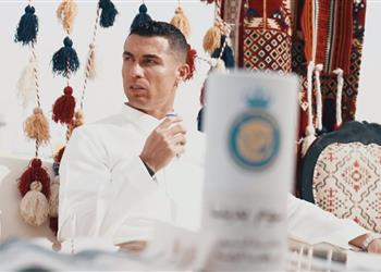 يحثنا على الصلاة حارس النصر يثير الجدل حول إسلام كريستيانو رونالدو