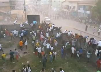 100 جثة وأكثر نهائي في غينيا يتحول إلى كارثة مأسوية بسبب ركلة جزاء فيديو