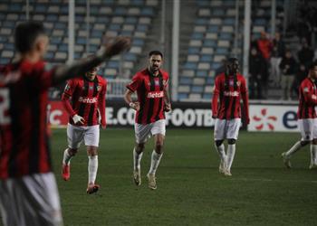 في غياب محمد عبد المنعم نيس يهزم كورت بركلات الترجيح في كأس فرنسا