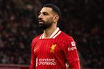 محمد صلاح يتطلع إلى إنجاز تاريخي في مباراة ليفربول وتوتنهام