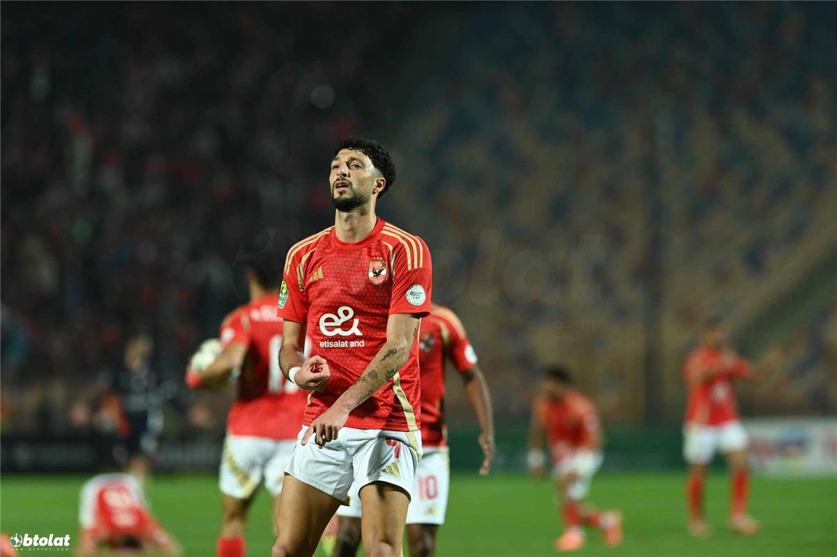 فيديو | وسام أبو علي والشحات يسجلان هدفي الأهلي الثاني والثالث أمام شباب بلوزداد