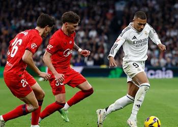 رجل مباراة ريال مدريد وإشبيلية في الدوري الإسباني