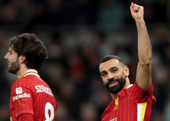 محمد صلاح يدخل تاريخ ليفربول برقمين جديدين بعد هدفيه أمام توتنهام