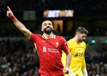 فيديو الملك فعل كل شيء محمد صلاح يقود ليفربول لاكتساح توتنهام بسداسية في الدوري الإنجليزي