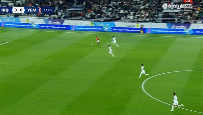 عمر الداحي يهدر انفراد في مباراة العراق واليمن بكأس الخليج