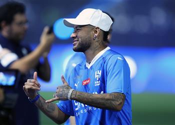 والد نيمار رفضنا عرض ا أكبر 3 أضعاف من برشلونة في 2013