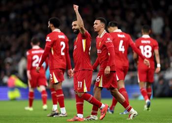 آلان شيرر مهاجمو ليفربول محظوظون بزميلهم في كل مباراة