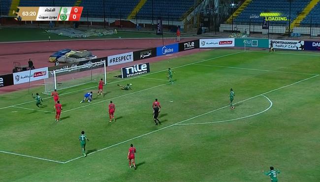 فادي فريد يهدر هدف محقق للاتحاد بطريقة غريبة امام مودرن سبورت بالدوري المصري