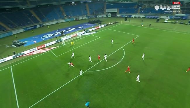 لاعبو البحرين يطالبون بركلة جزاء امام العراق