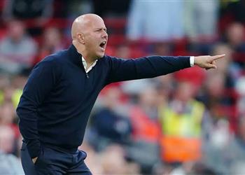 سلوت يعلن غياب ثنائي ليفربول عن مباراة ليستر سيتي