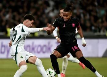 مدرب تشيلسي يرد على اهتمام برشلونة بضم نكونكو