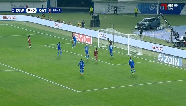 بسام الراوي يهدر فرصة هدف لقطر امام الكويت بكاس الخليج