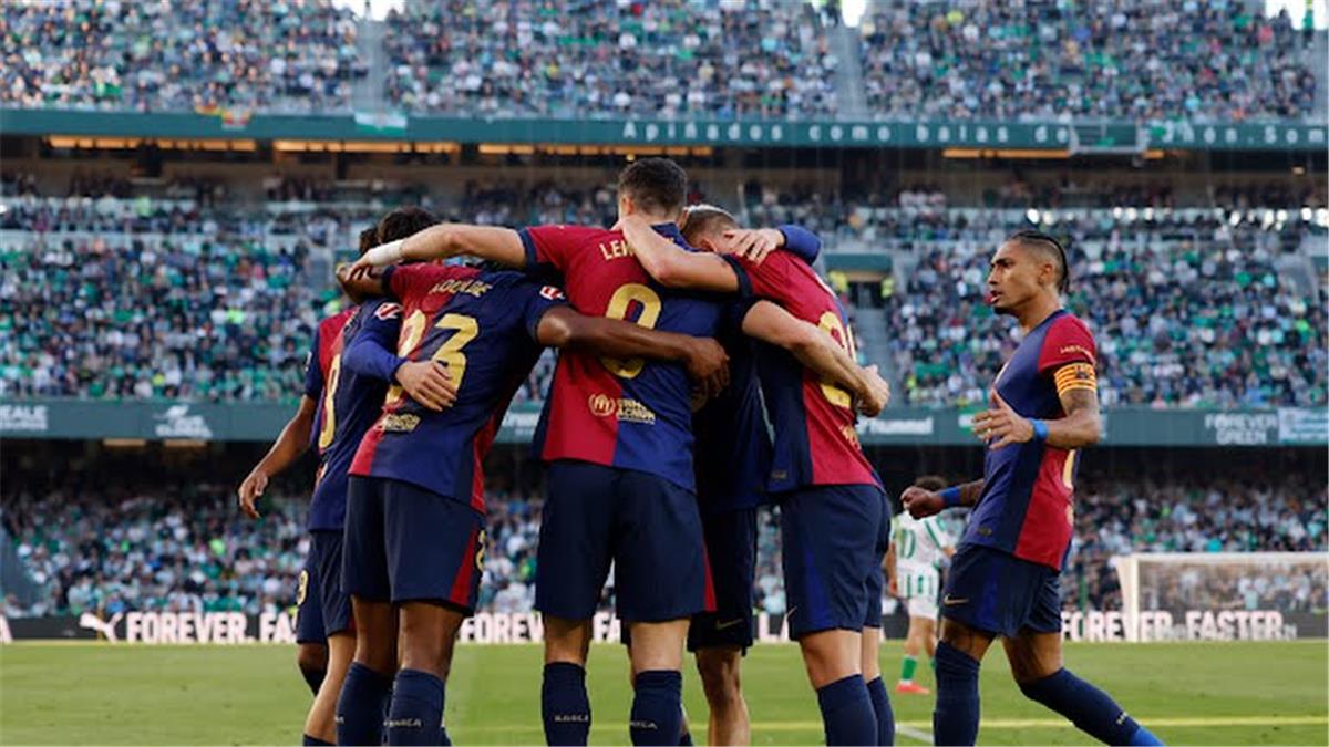 تقارير: لاعب برشلونة مهدد بالرحيل لتراجع مستواه