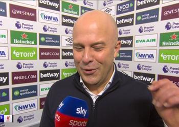 سلوت محمد صلاح الأفضل في العالم وطريقة احتفال أرنولد تخبركم كل شيء